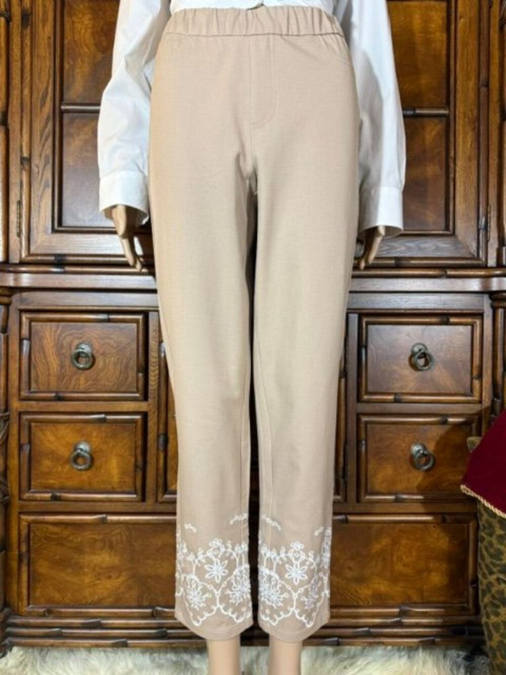 Isaac Mizrahi Live! Sand White Floral Embroidered Hem Cotton Blend Ankle Pant